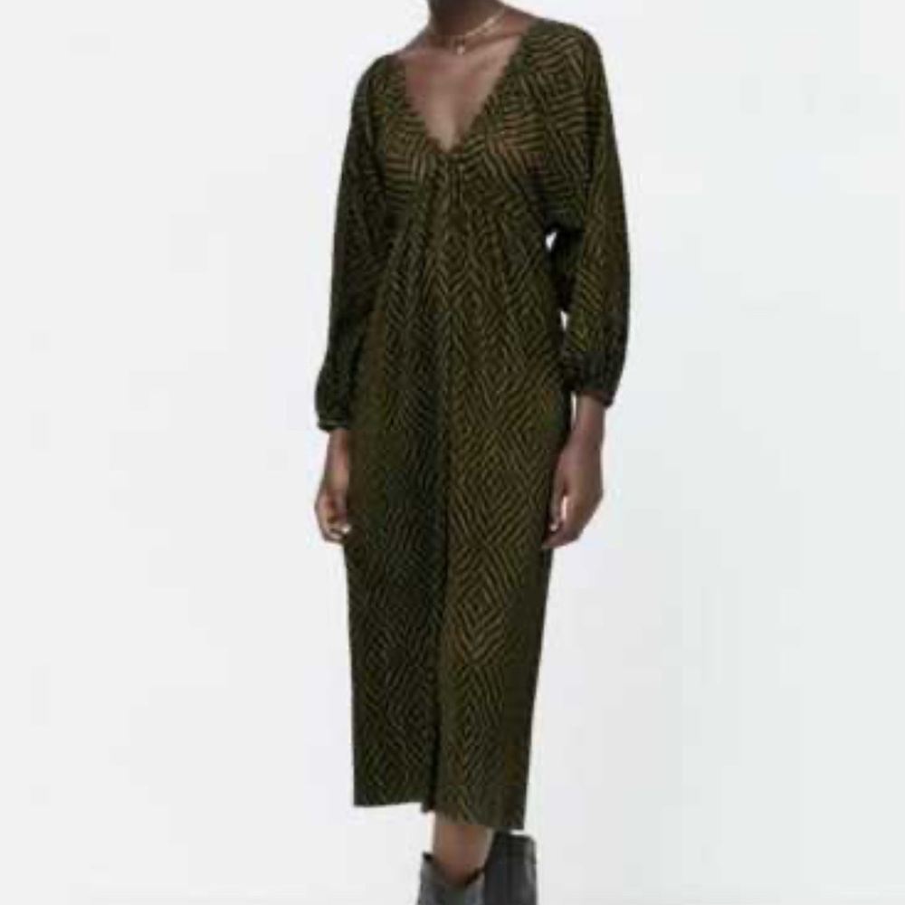 Zara Printed Pleated Dress size small